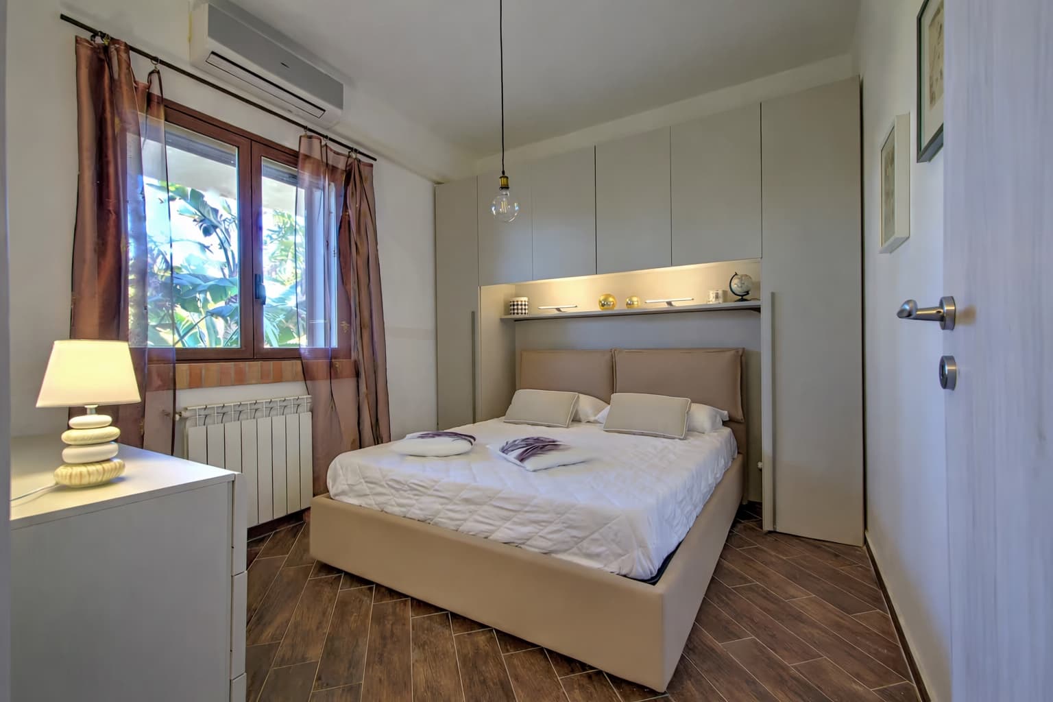 Camere e interni 16