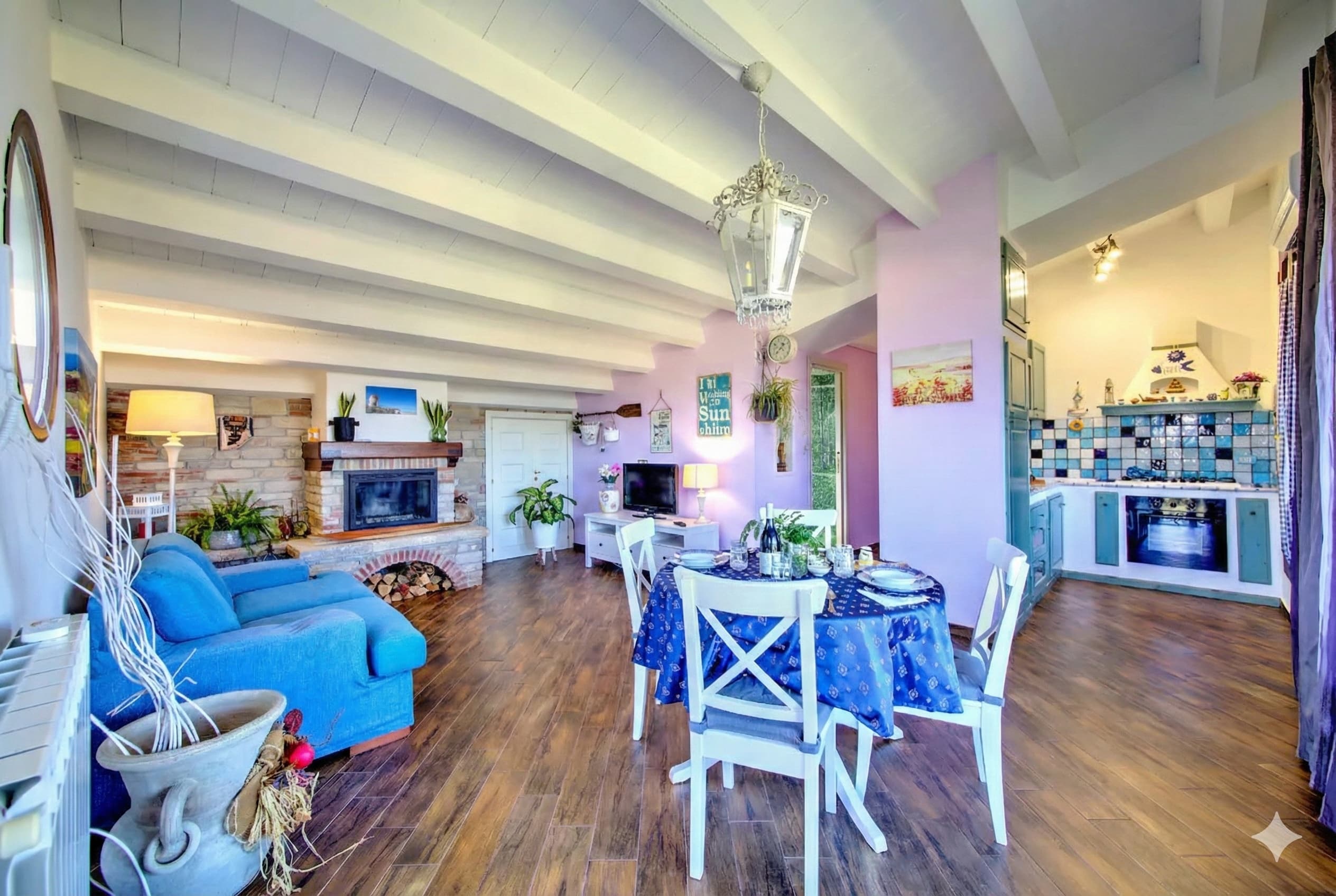 Camere e interni 18